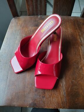 Lullasong Red Vegan Patent Leather Kitten Heels Size 8 Square Toe Barbiecore
